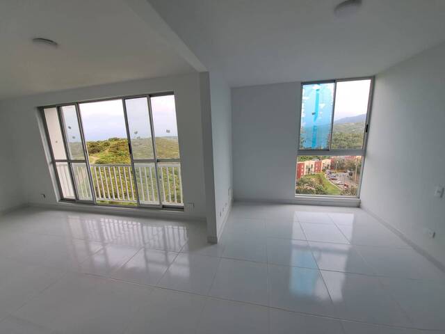 #85 - Apartamento para Venta en Cali - VAC - 2