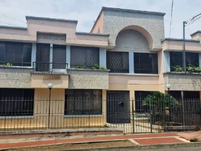 # - Casa de dos o más pisos para Venta en Cali - VAC - 1